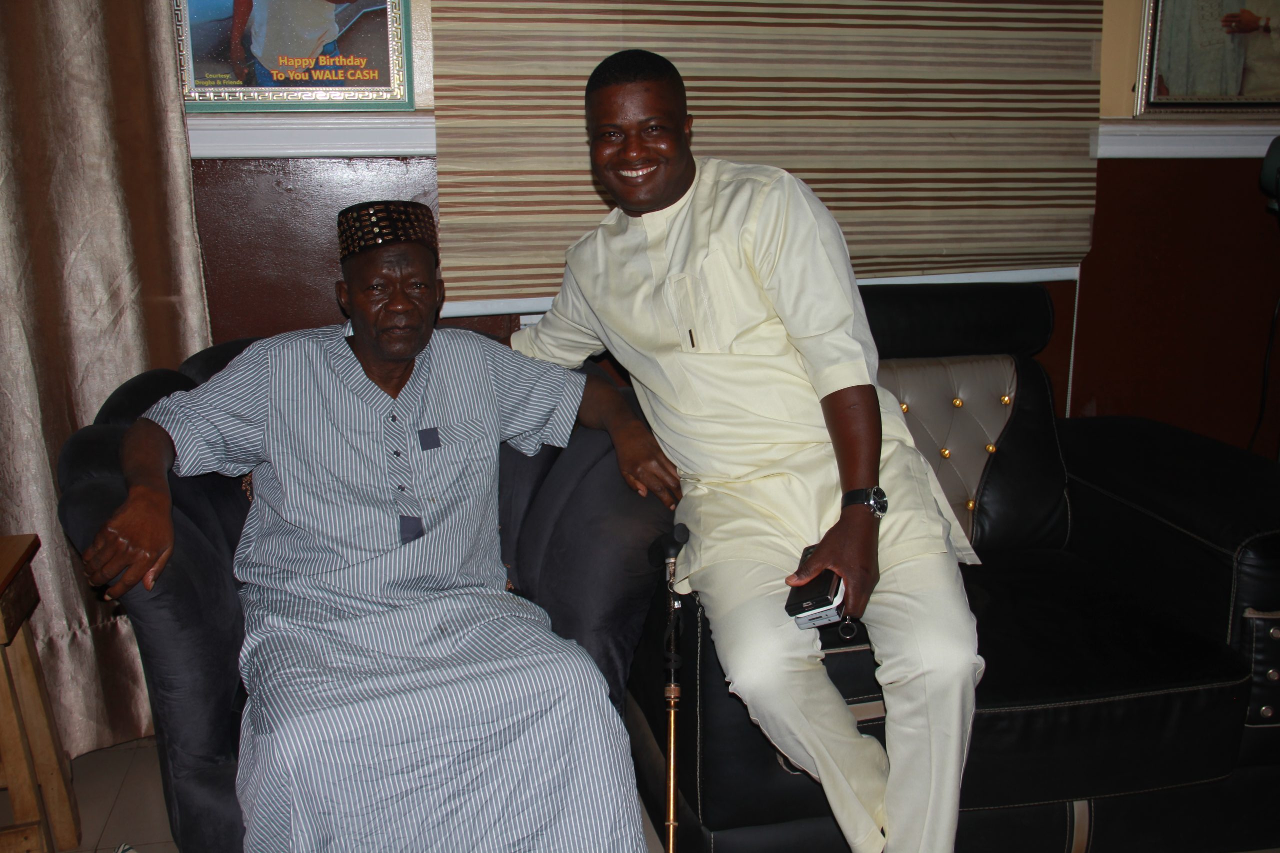 Otunba Lana Akintan offers Special Prayers for Oba Olowobese, Chief IBD Egungbohun, Zolakaz, Others